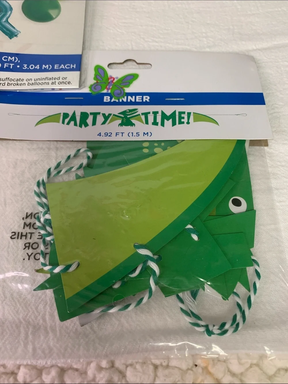 Dinosaur 4PK Matching NEW Party Set ROAR Balloon & Dino Banner Candles Confetti